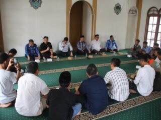 Doakan 5 Jurnalis yang Hilang saat Liput Erupsi GAK, Wartawan Kabupaten Serang Gelar Doa Bersama