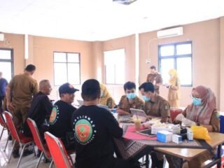 Kecamatan Jatiuwung Gelar Pemeriksaan Kesehatan Gratis bagi Satlinmas
